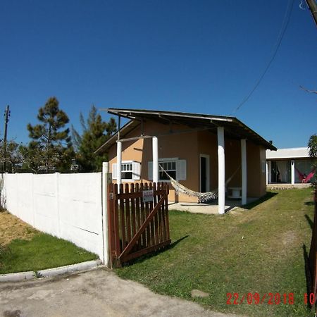 Casa Na Praia Da Pinheira 팔호카 외부 사진